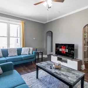 Roomy 2br-1ba Wfh Desk & Backyard , Saint Louis United States